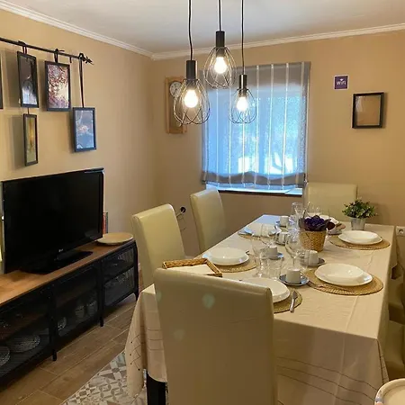 La Casita De Piedra *