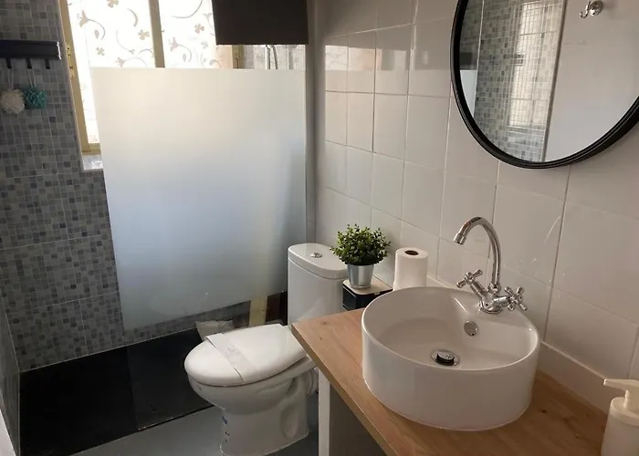 La Casita De Piedra Cisneros